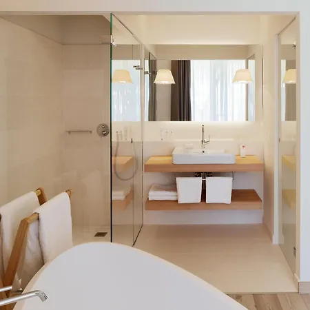 Falkensteiner Residences Edelweiss アパートホテル 4*