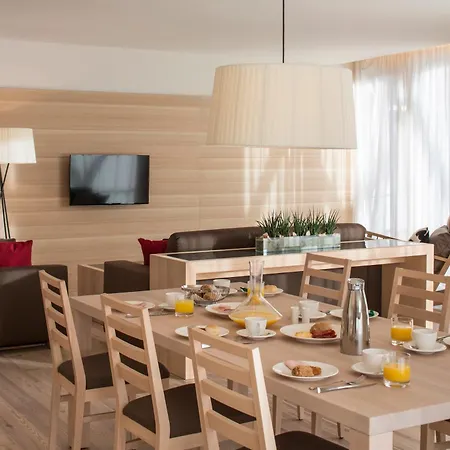 Falkensteiner Residences Edelweiss מלון דירות