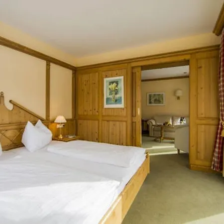 Falkensteiner Residences Edelweiss アパートホテル 4*